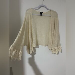 Rue21‎ Cream Lace-Trimmed Open-Front Shrug